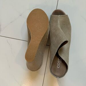 Cordani Beige Textured Mules
